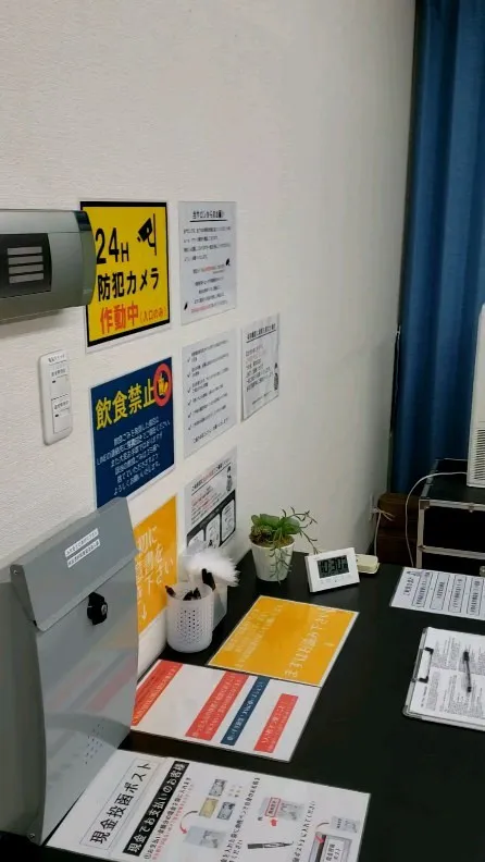 店内全体の映像です。